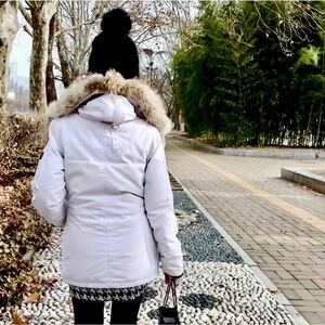 Meet your Posher, Faye